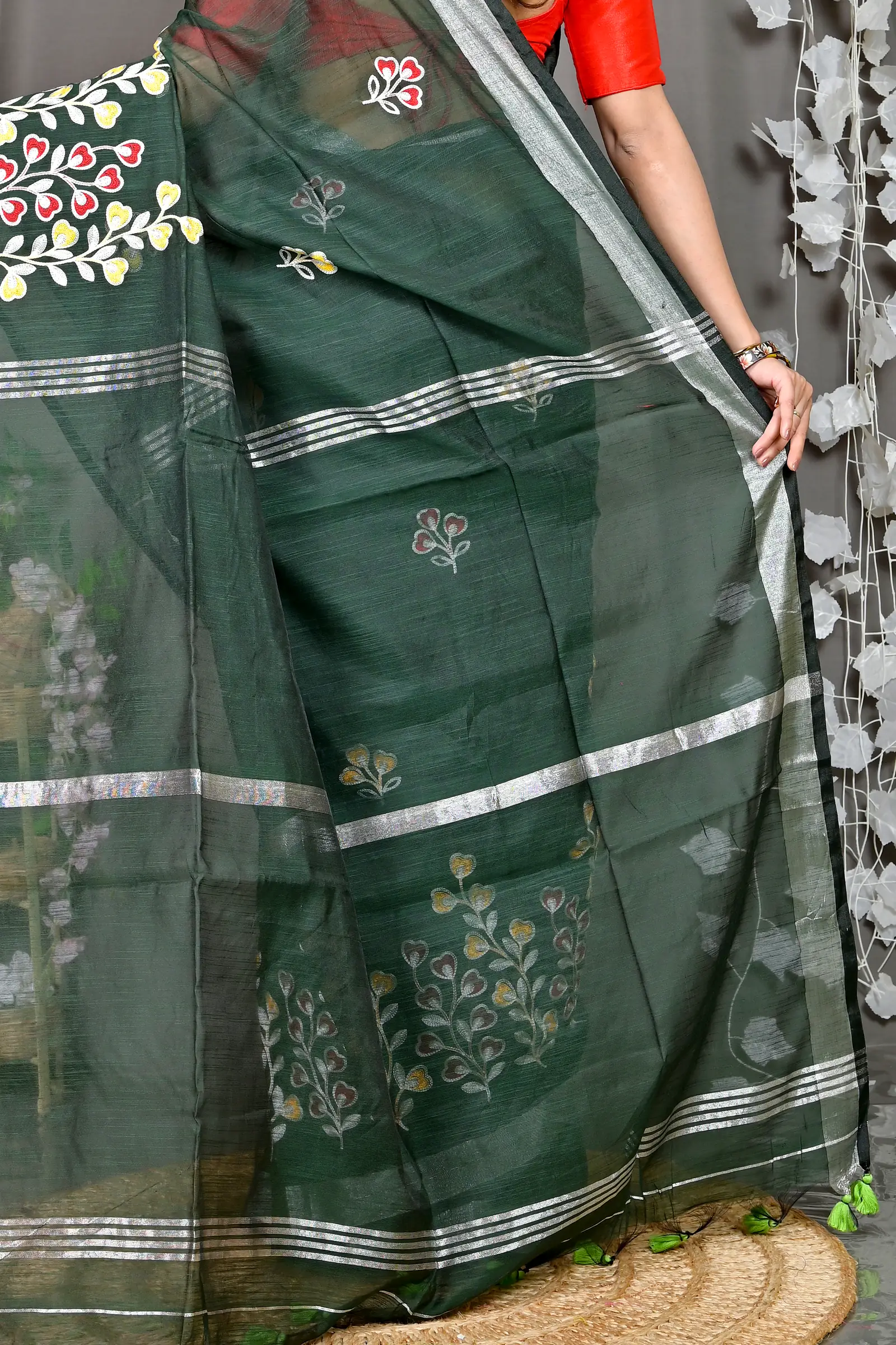 Dark Green Cotton Blended Paroni Embroidery Handloom saree (496)
